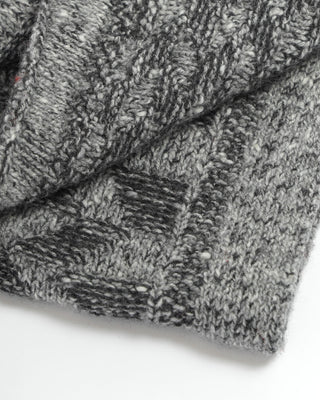 Inis Meáin Wool Cashmere Donegal Stonewall Knit Scarf Grey  Black 0 1