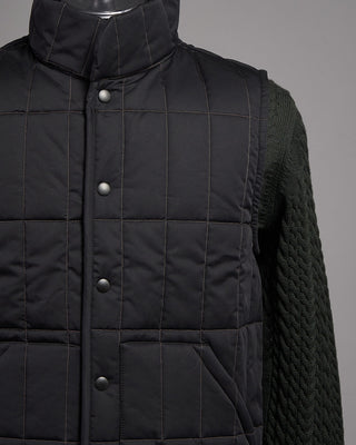 Lavenham Rectangle Quilt Brisbane Moss Cotton 100G Wadded High Neck Vest Black 12 2532