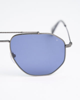 John Varvatos Eyewear Gunmetal Metal Frame  Blue Lens SJV570 Sunglasses Gunmetal 