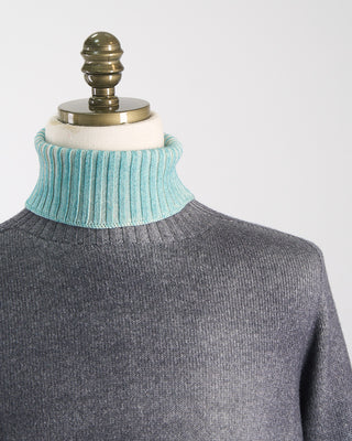 Arovescio Reversable, Double Airbrush, 7 Gauge, 100% Merino, Turtleneck Sweater Graphite 1729