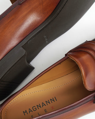 Magnanni 'Daniel' Mahogany Leather Loafers with Flex Sole