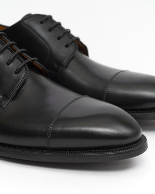 Magnanni 'Harlan' Black Leather Blucher Cap Toe Dress Shoes Detail