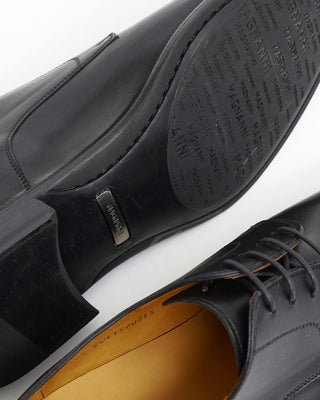 Magnanni 'Harlan' Black Leather Blucher Cap Toe Dress Shoes with Rubber Comfort Flex Soles