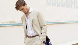 Image of man wearing Boglioli blazer and pants