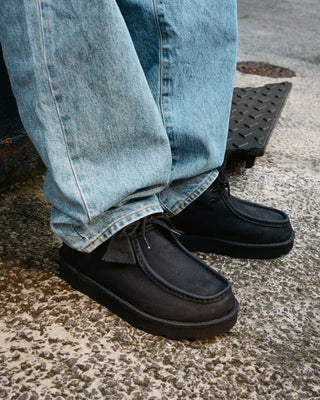 Clarks Black Meare Walla Black 2