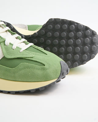 New Balance Chive 327 Sneakers Green  1