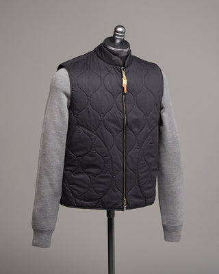 Manifattura Ceccarelli 7918 Dk Quilted Vest Charcoal 1