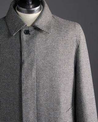 Mackintosh Dunkeld 3/4 Wool Coat Black  White 6416