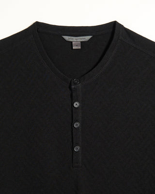 John Varvatos Elm Ss Textured Henley Black 10 10449