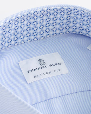 Emanuel Berg Modern Fit Twill Shirt W Navy Buttons Light Blue  1