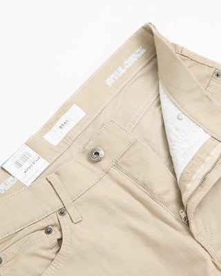 Brax Wheat Chuck Hi Flex Stretch Cotton 5 Pocket Pants Wheat 817