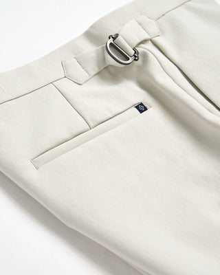 Deke Supernatural Sateen Pleated Discovery Stretch Shorts Ivory 970
