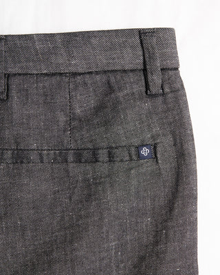 Deke Oasis Bermuda In Lifesync Linen Black 11 9443