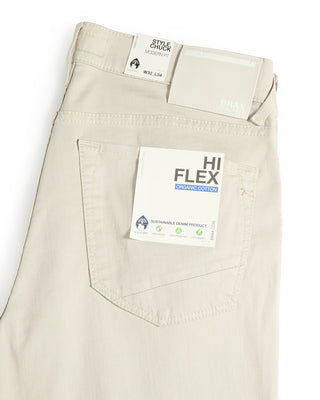 Brax Chuck Hi Flex Light Colour Pants Paper 1 8234