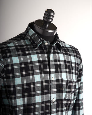 Iggy Plaid Flannel Shirt / Black
