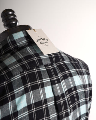 Iggy Plaid Flannel Shirt / Black